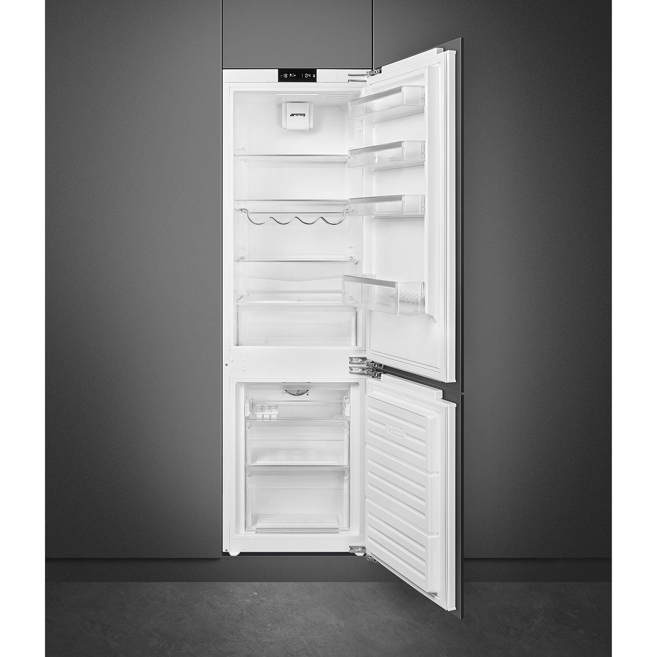 Smeg Integrated 242L Bottom Mount Refrigerator SABI256BM - Carton Damage